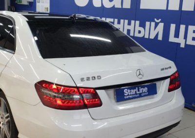 Mercedes-Benz E-class Е200 — тонировка, оклейка крыши и антихром, полировка автомобиля