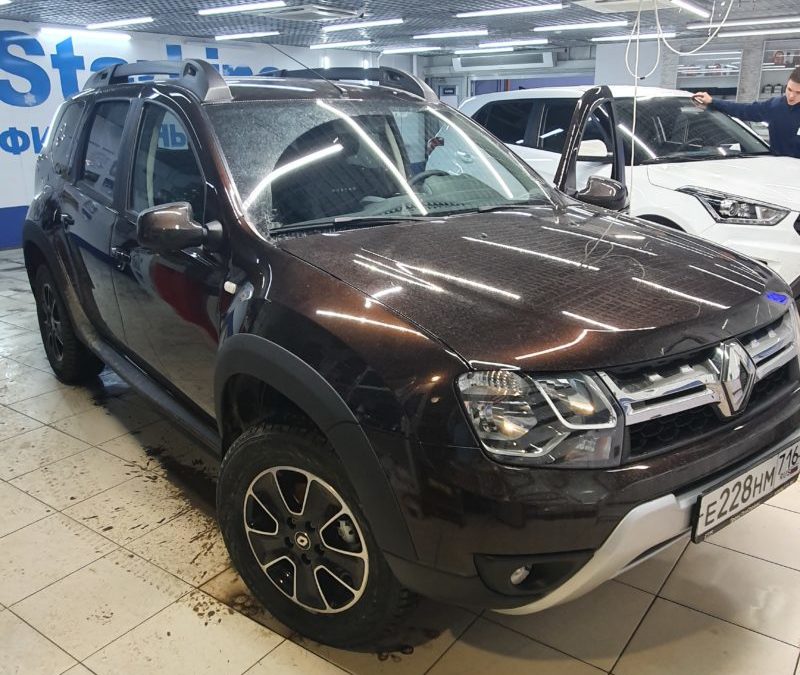 Установка StarLine A93 и парктроников на автомобиль Renault Duster в Казани