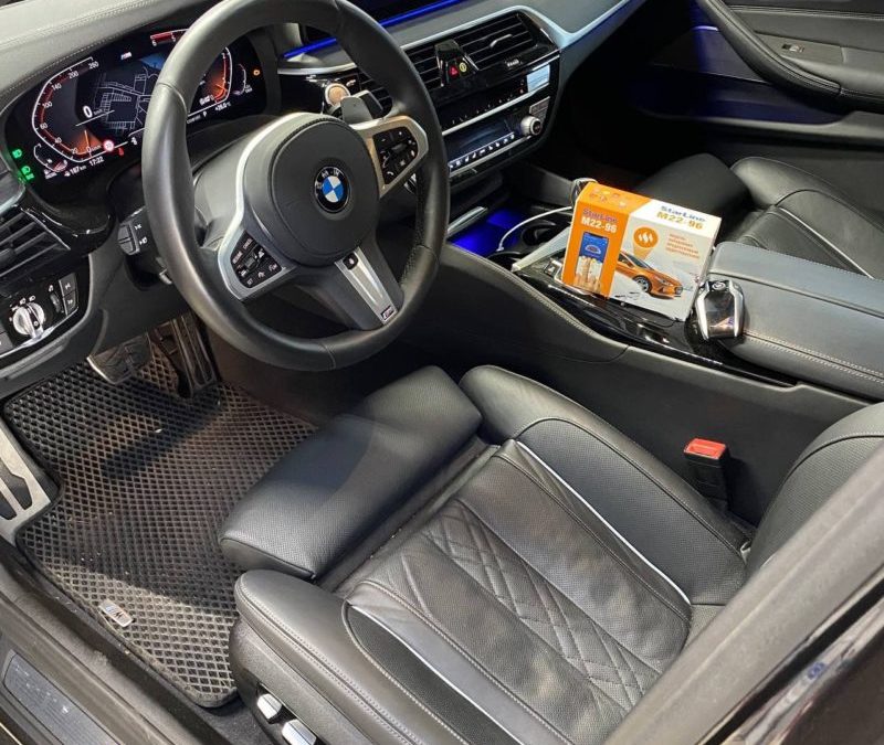 На автомобиль BMW 5 серии 2021 г. установили поисковый маяк StarLine M22-96