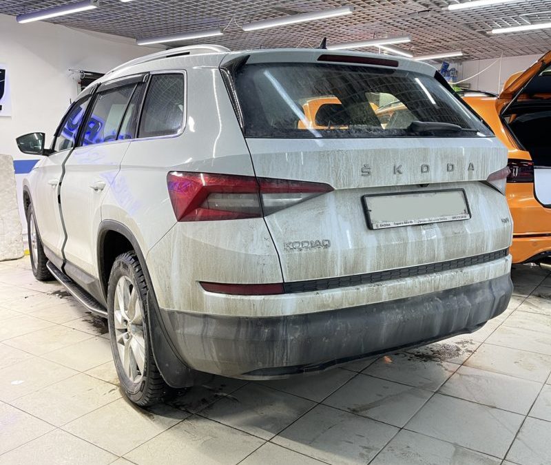 На автомобиль Skoda Kodiaq была установлена автосигнализация StarLine A93