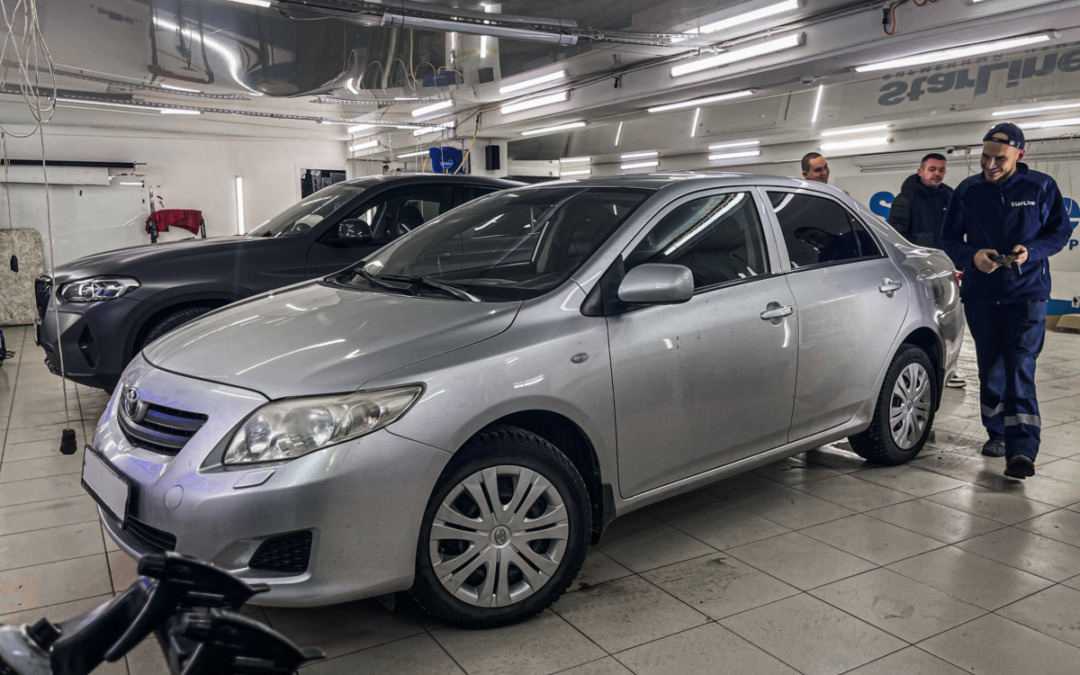 Toyota Corolla — установили охранный комплекс StarLine A93 v2 в комплектации ECO
