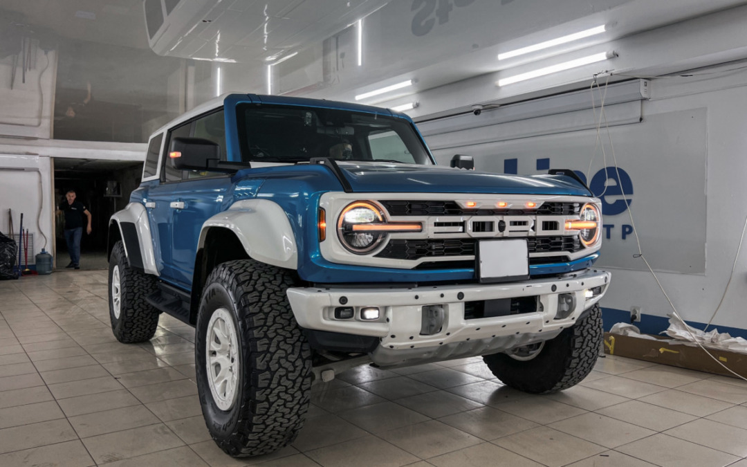 Ford Bronco — установили маяк M18 Pro